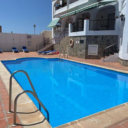 Precioso Apartamento De Dos Plantas Con Vistas Frigiliana Esterno foto