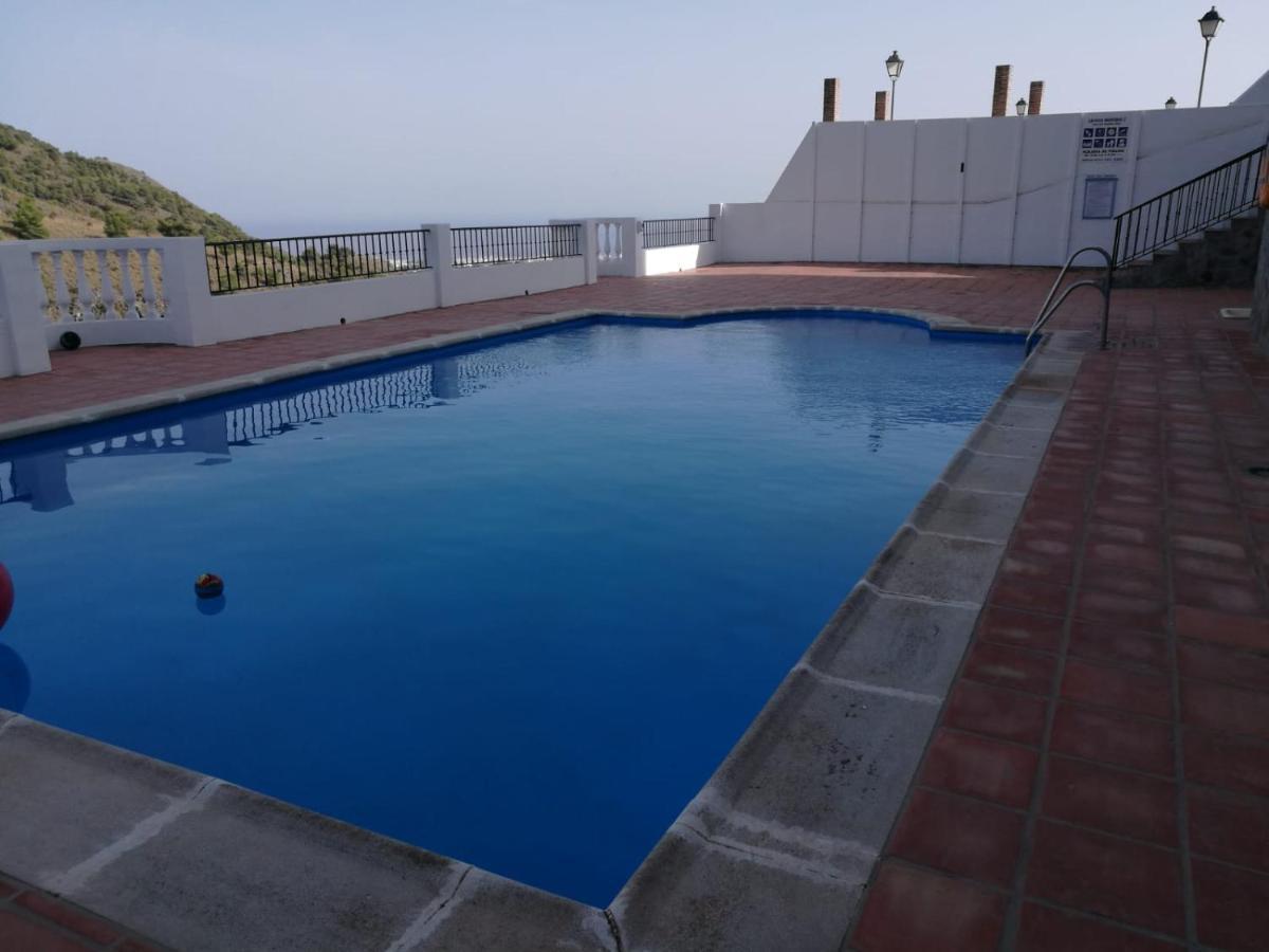 Precioso Apartamento De Dos Plantas Con Vistas Frigiliana Esterno foto